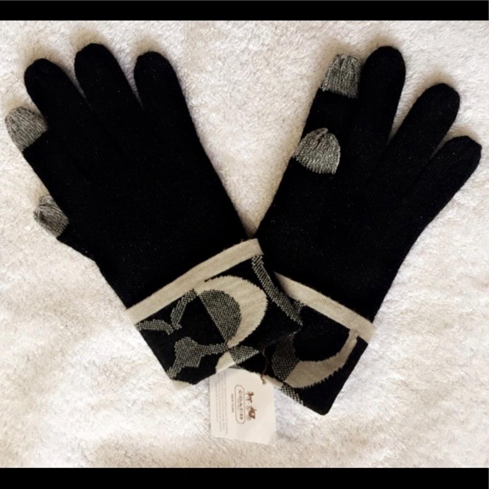 NWT Coach Winter Sparkle Gloves